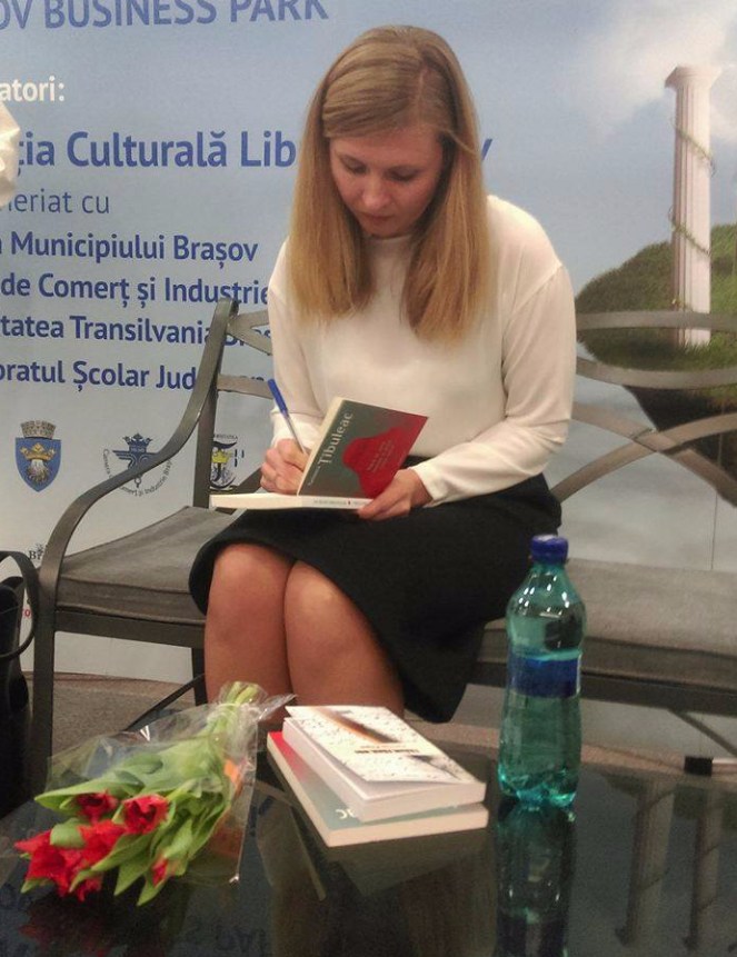 17838559_10212703393358494_271922288_o (1)